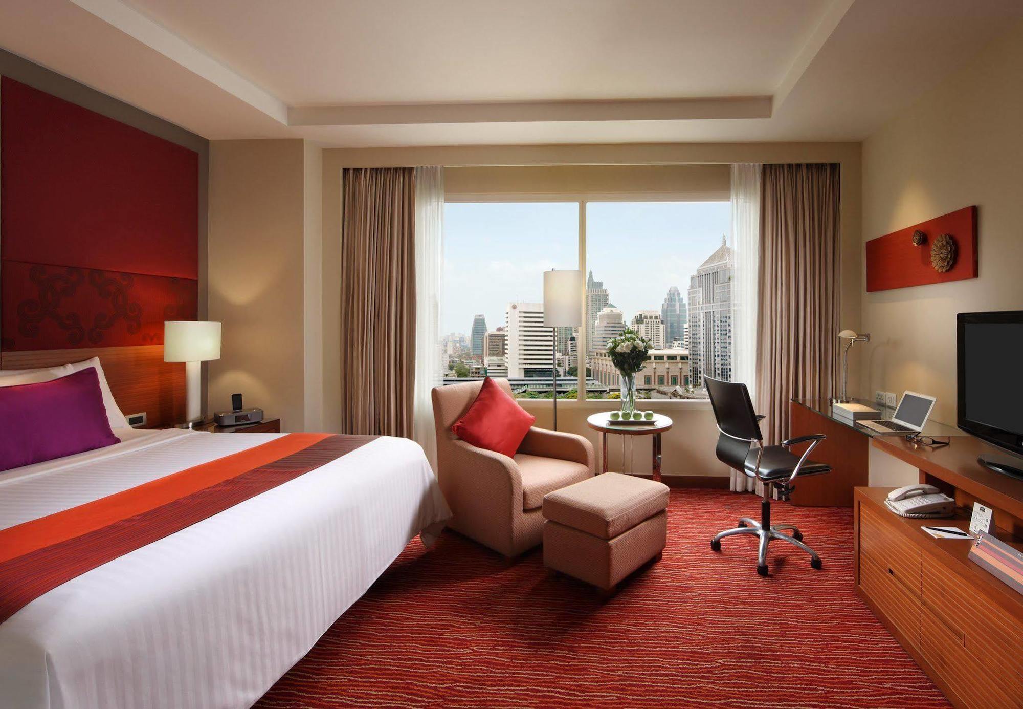 Courtyard By Marriott Bangkok Hotel Buitenkant foto