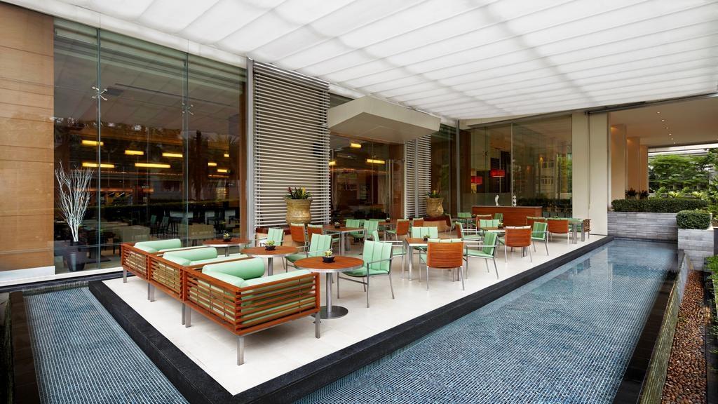 Courtyard By Marriott Bangkok Hotel Buitenkant foto